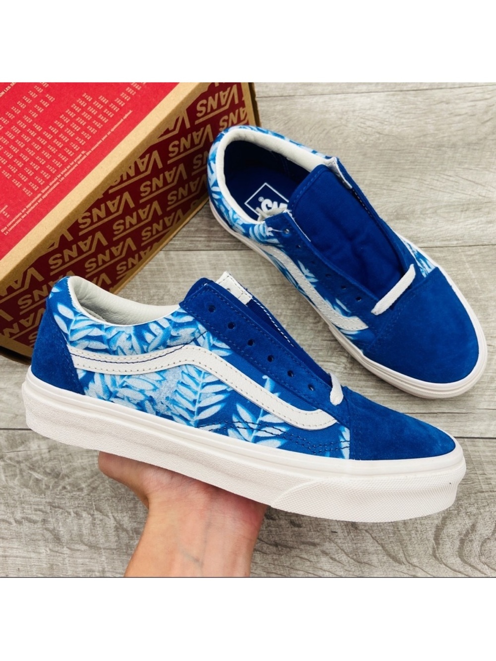 NWT Vans Old Skool Solar Floral